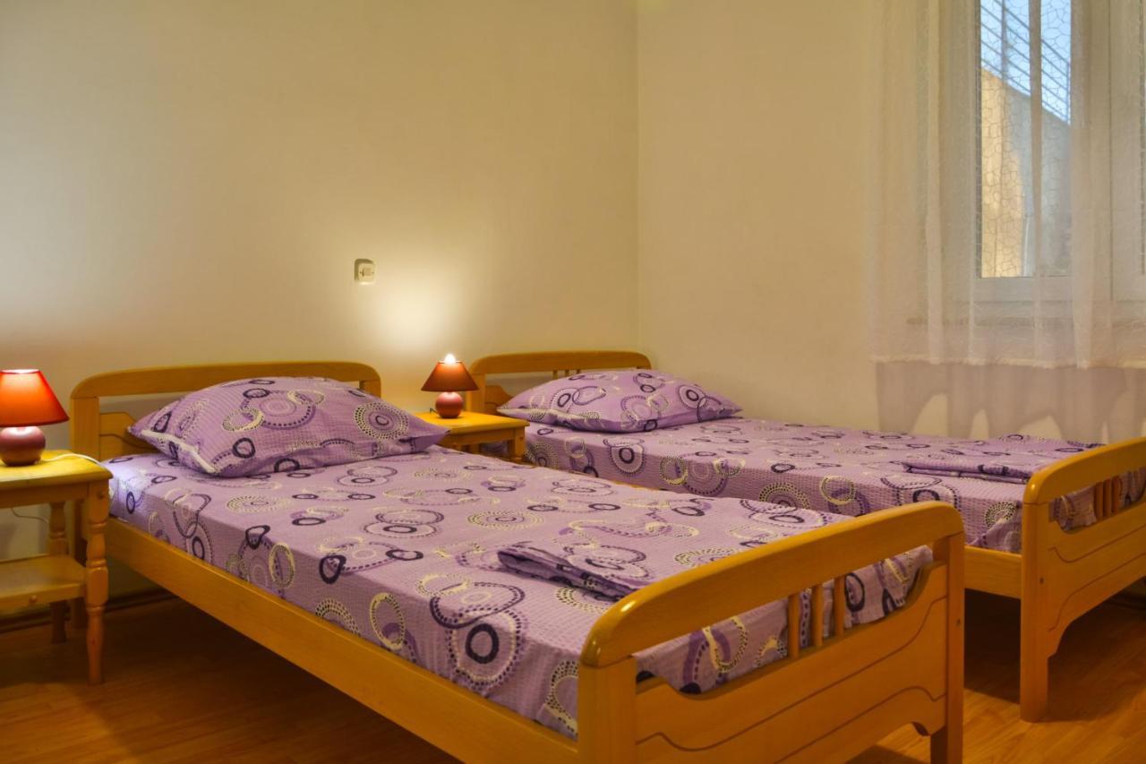 Apartments With A Parking Space Senj - 11520 외부 사진