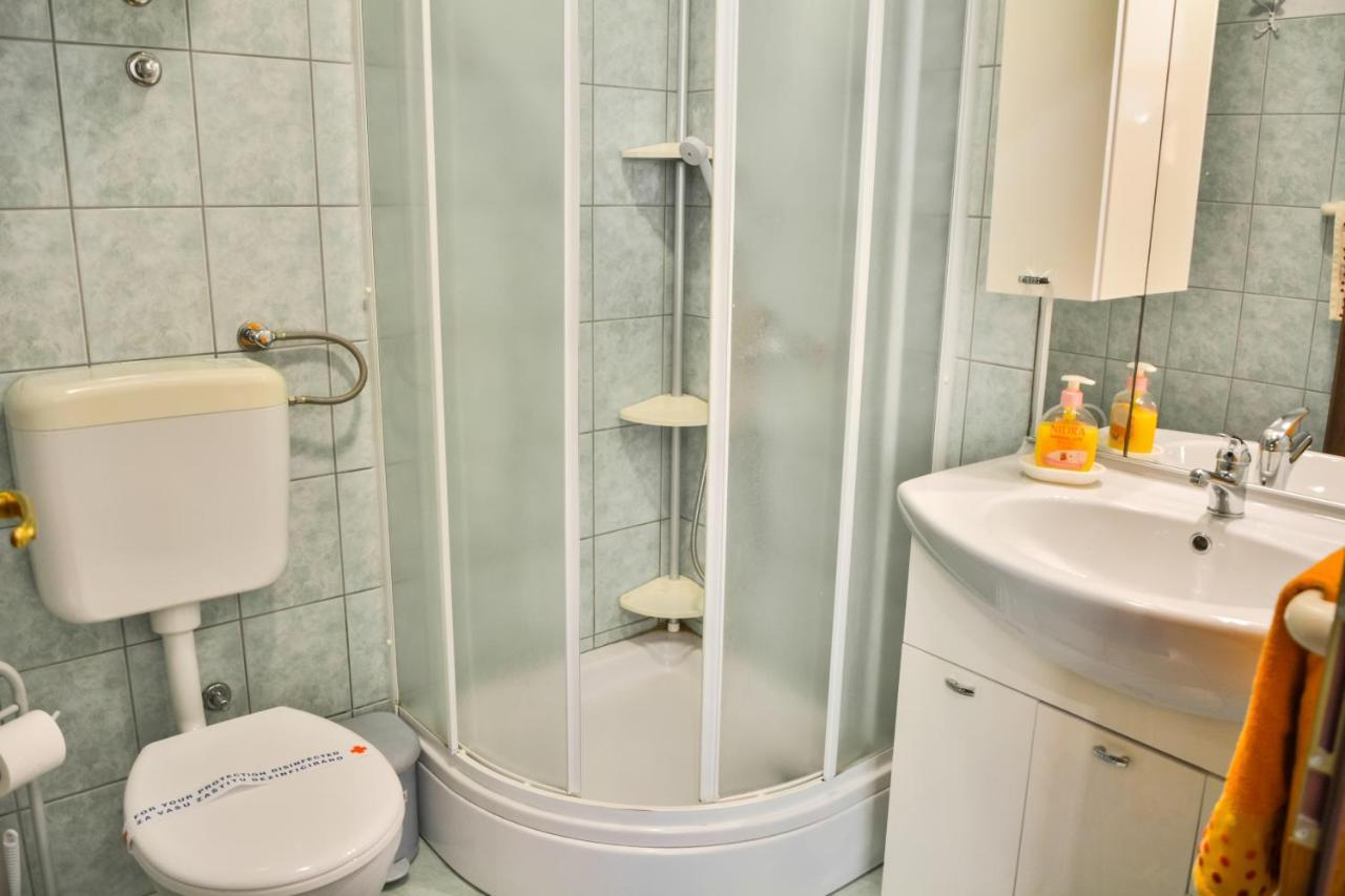 Apartments With A Parking Space Senj - 11520 외부 사진