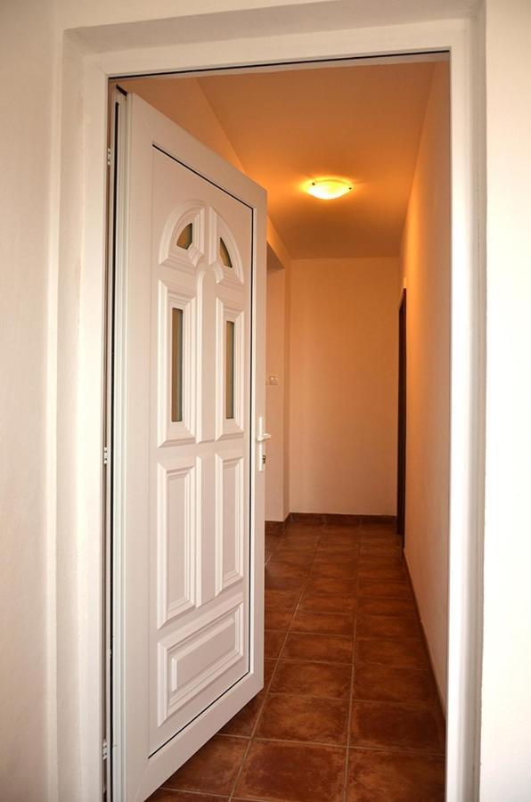 Apartments With A Parking Space Senj - 11520 외부 사진